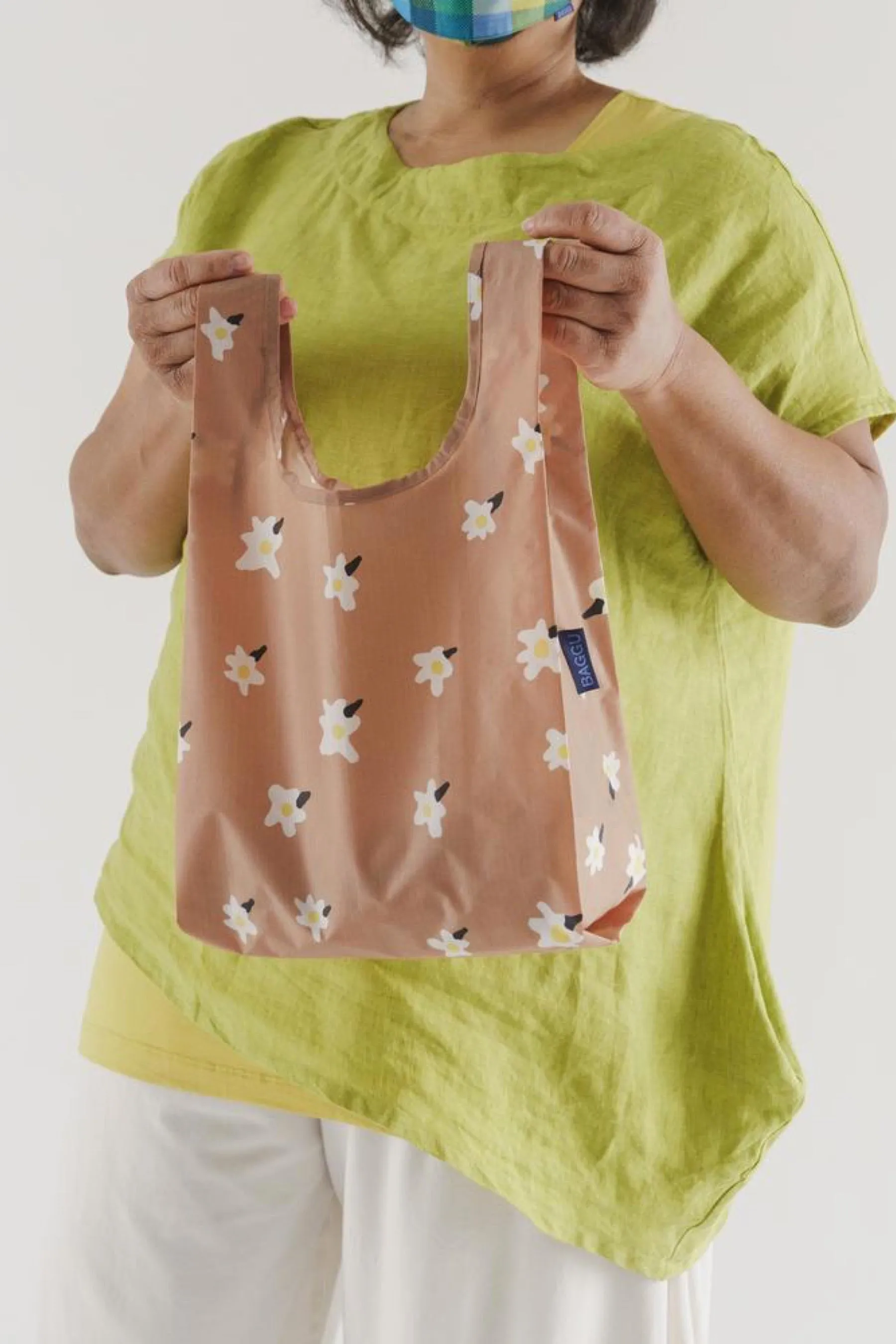 Baby Painted Daisy Baggu