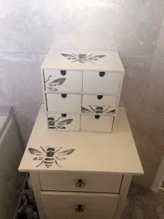 Bee Stencil