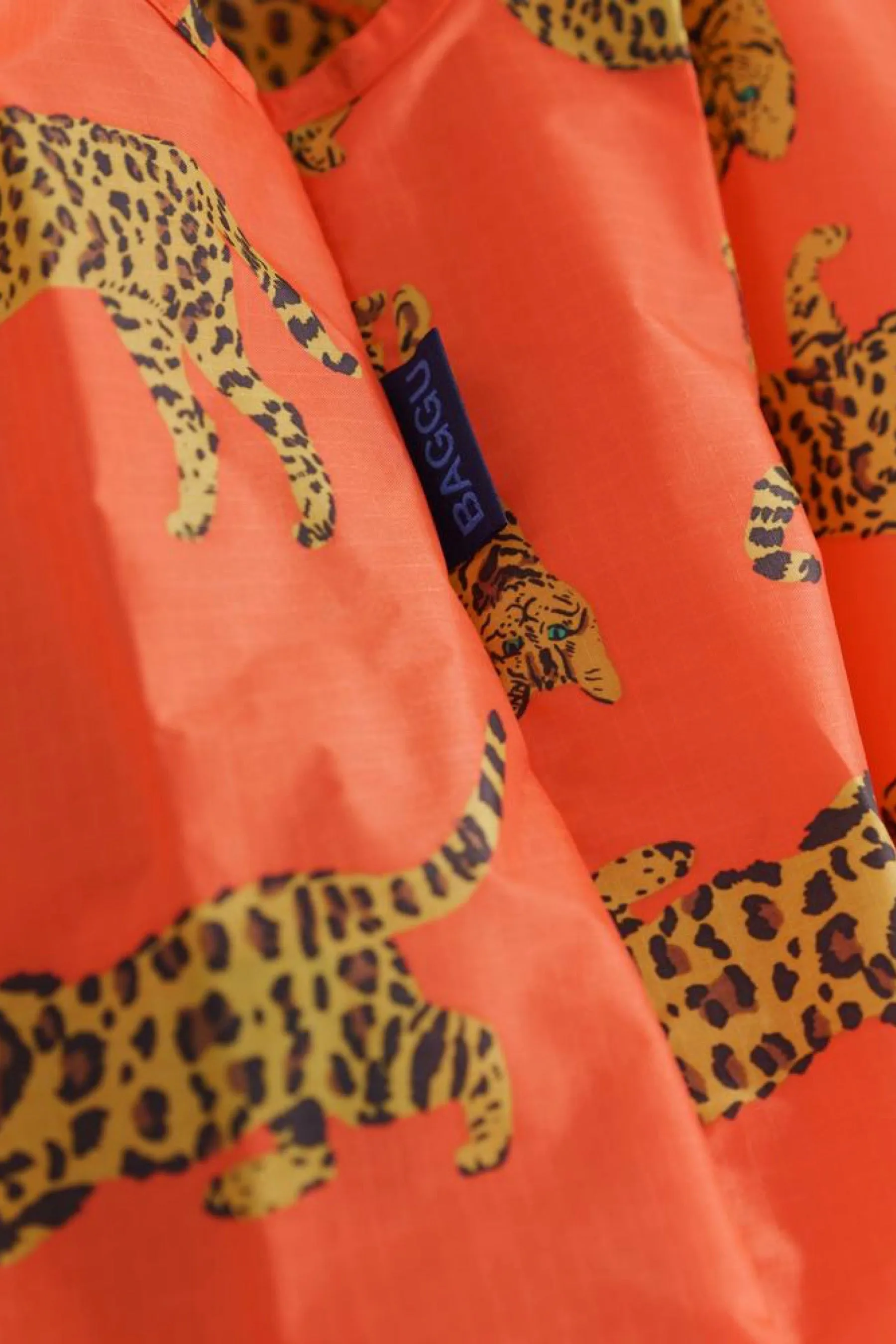 Bengal Cat Baggu