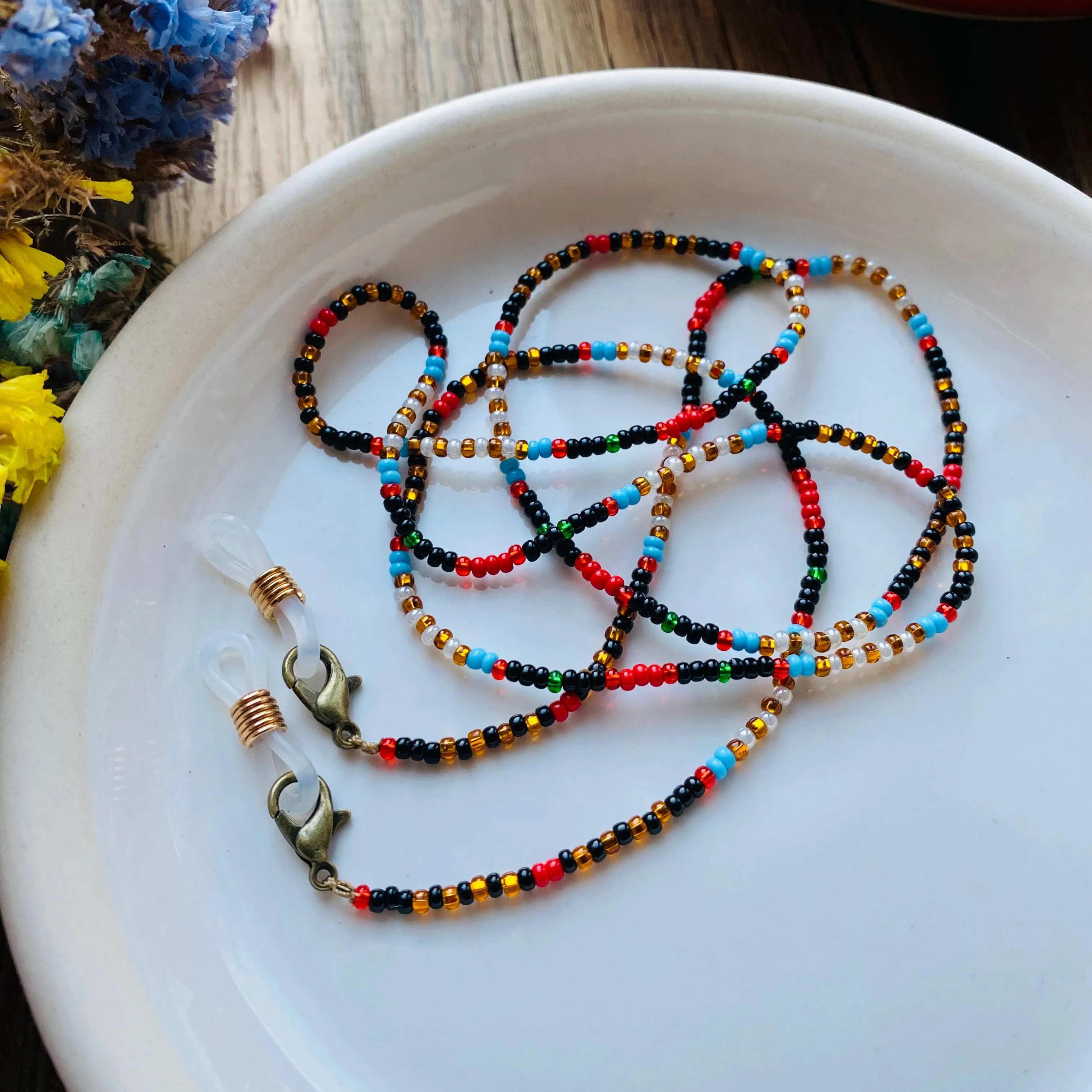 Dainty Colorful Seed Bead Glasses Chain, Hippie Boho Beaded Lanyard Plus Size, Teacher Lanyard, Airpod Chain, Eyeglass Strap,Face Mask Chain