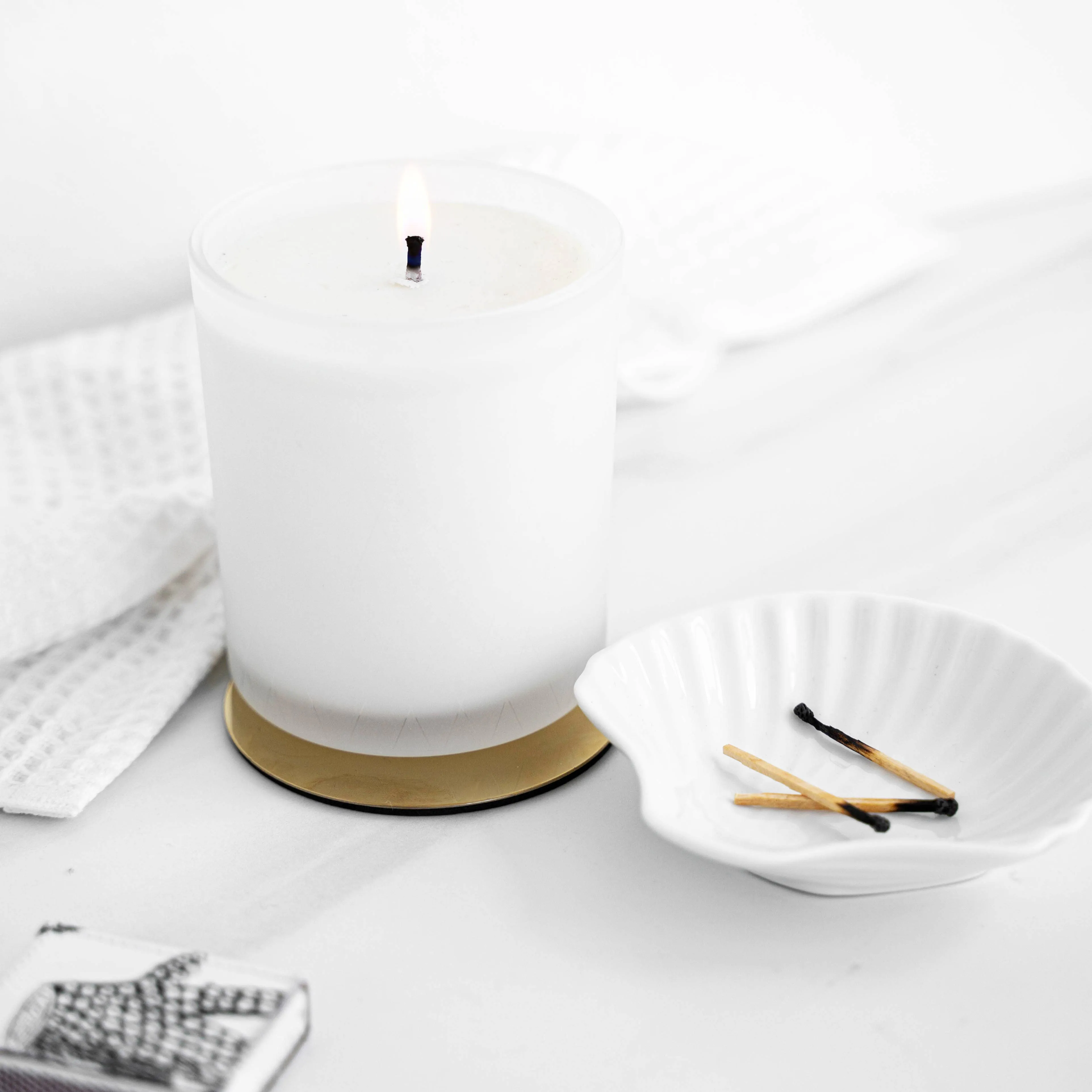 Formulary 55 - Ocean & Oakmoss Glass Candle