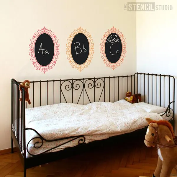 Ornate Oval Frame Stencil