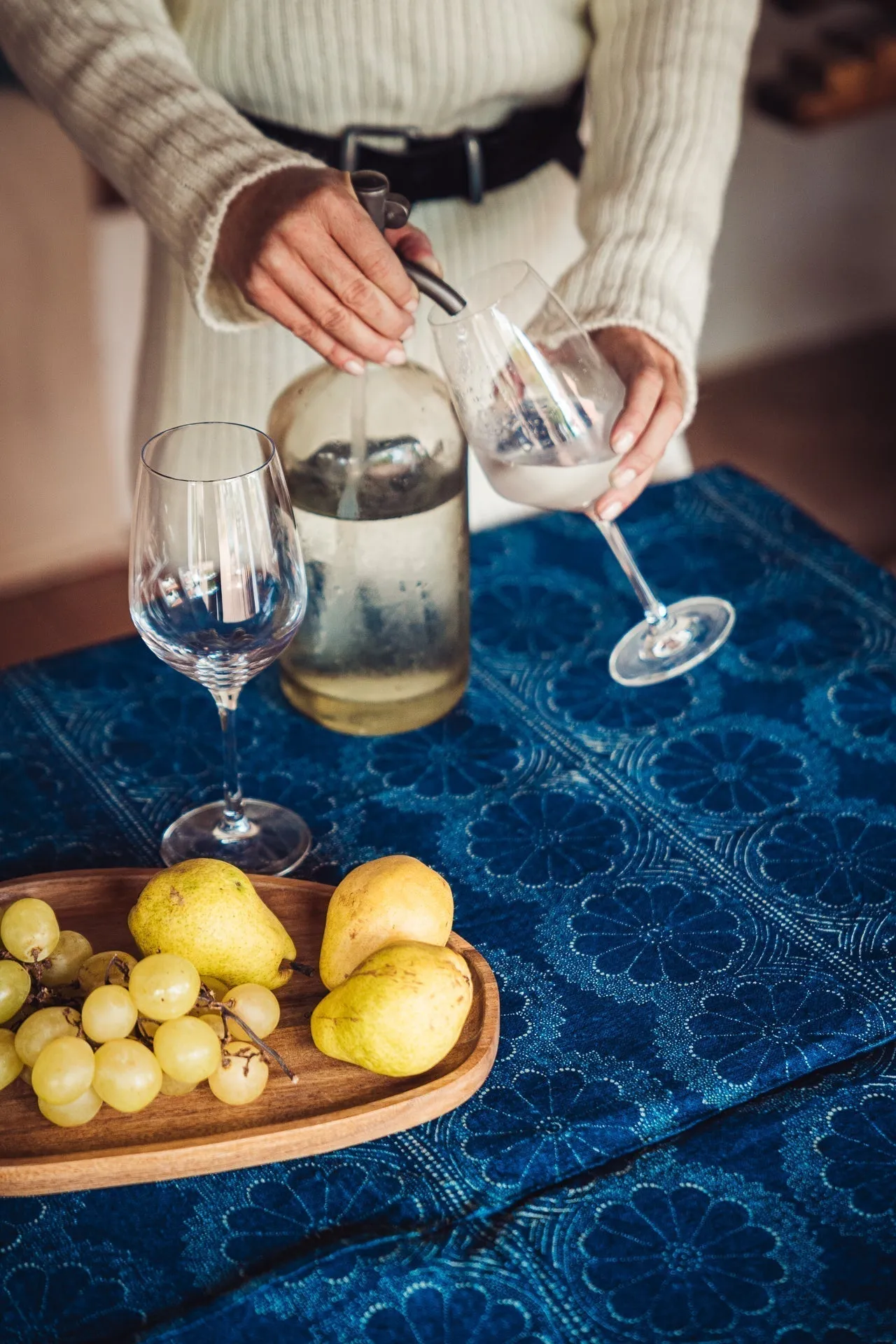 Table Cloth: Antique handwoven Hungarian hemp - TW116