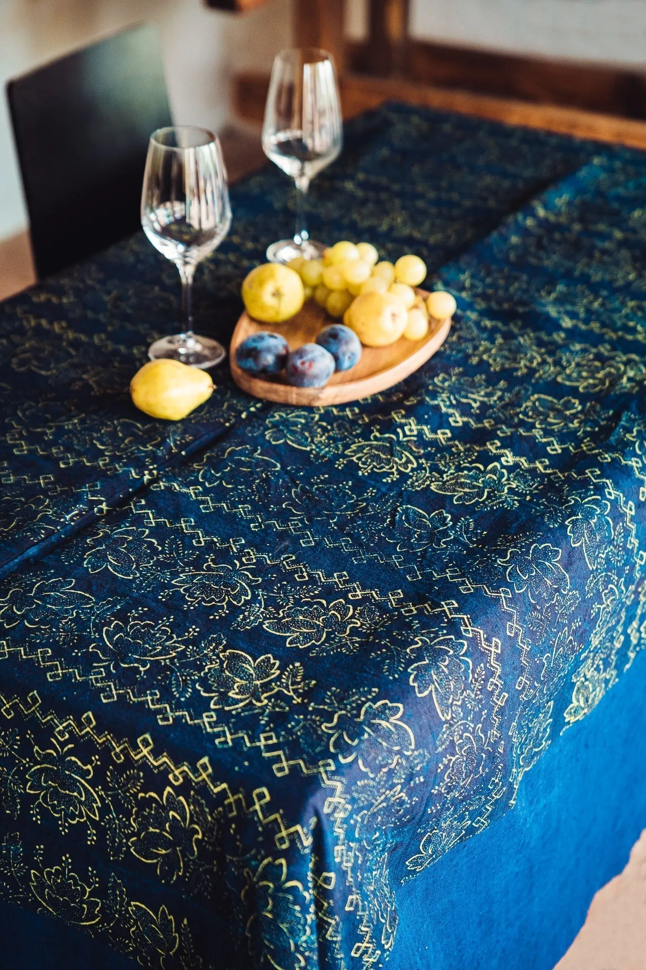 Table Cloth: Antique handwoven Hungarian hemp - TW121