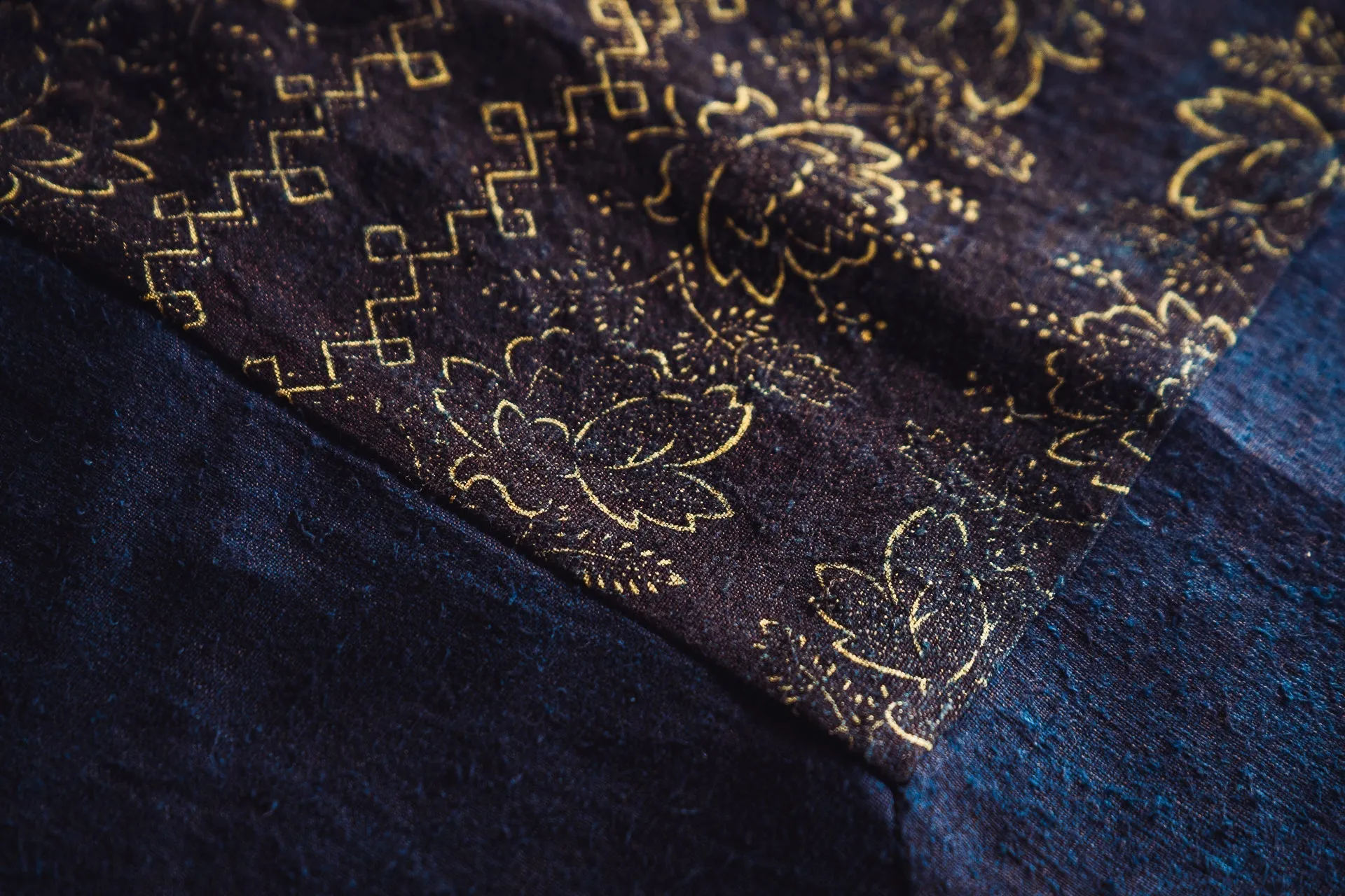 Table Cloth: Antique handwoven Hungarian hemp - TW121