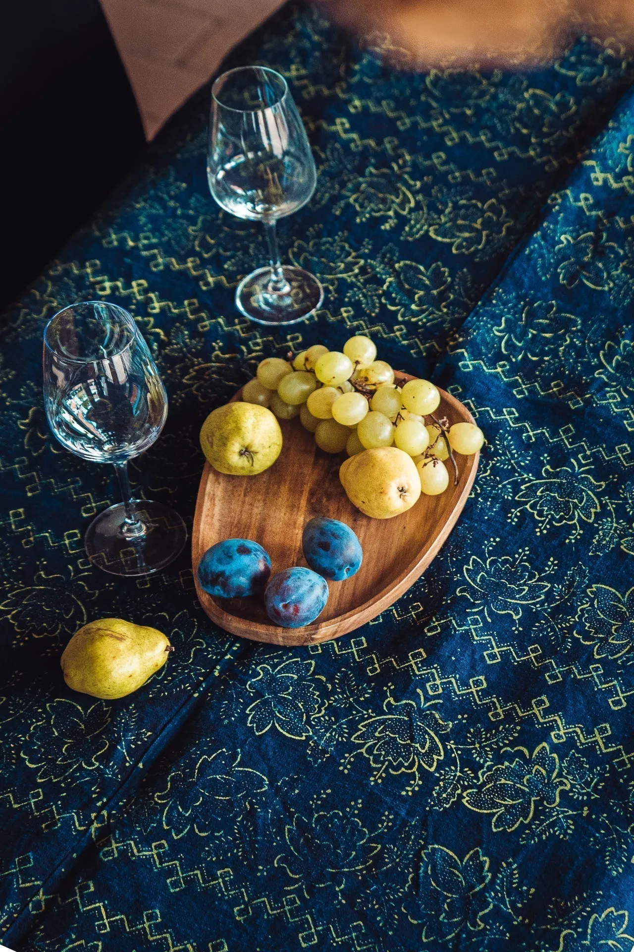 Table Cloth: Antique handwoven Hungarian hemp - TW121